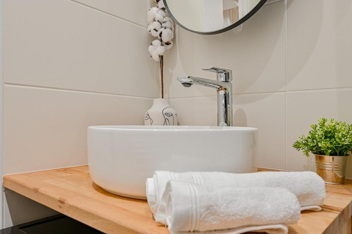Cosy Emeraude - Centre Apartment Paris